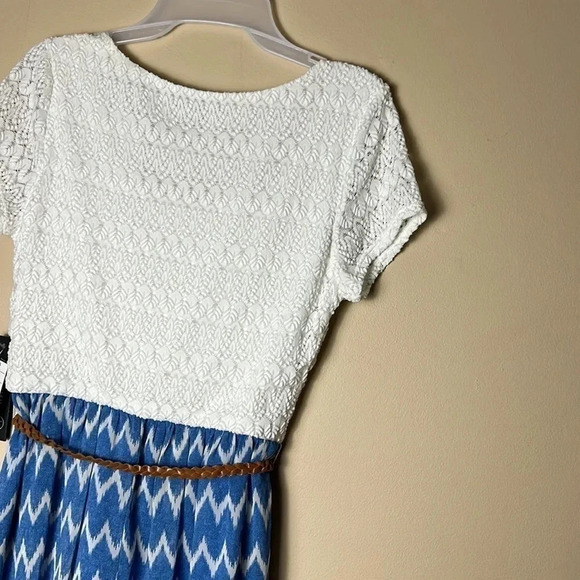 Coastal cowgirl white ,blue belted cap sleeve dress with crochet top and chevron - Picture 9 of 14